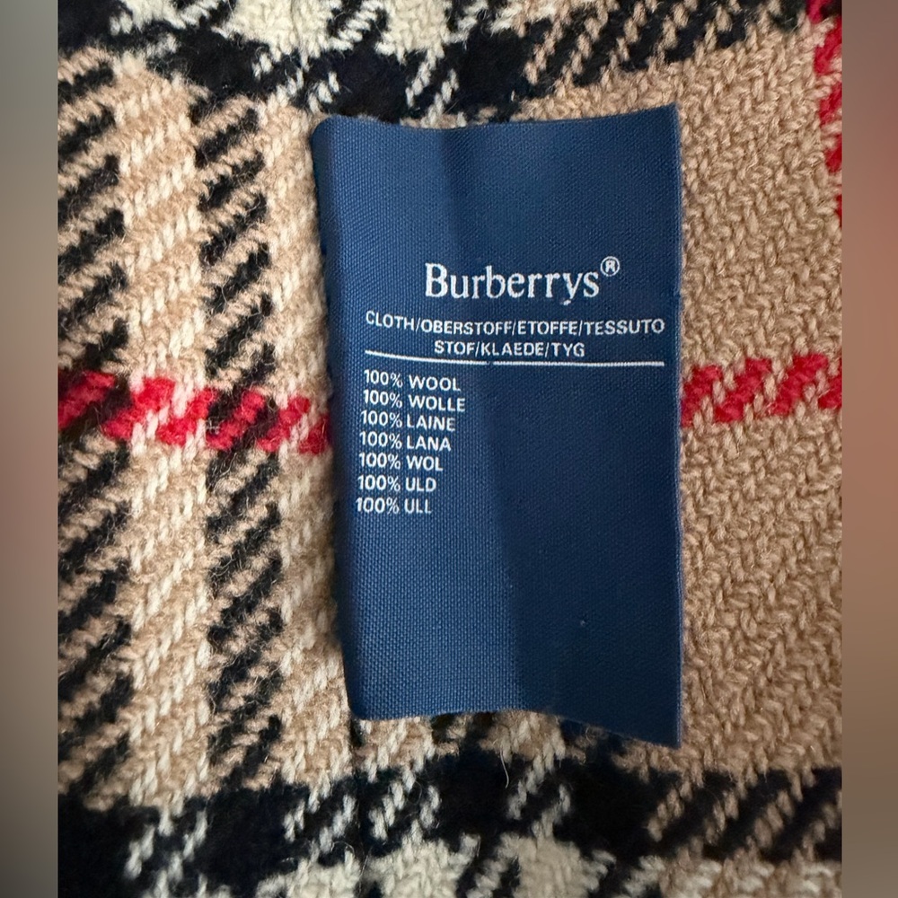 Burberry - Picture 6 of 7